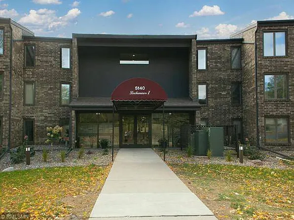 5140 102nd St W #106, Bloomington, MN 55437