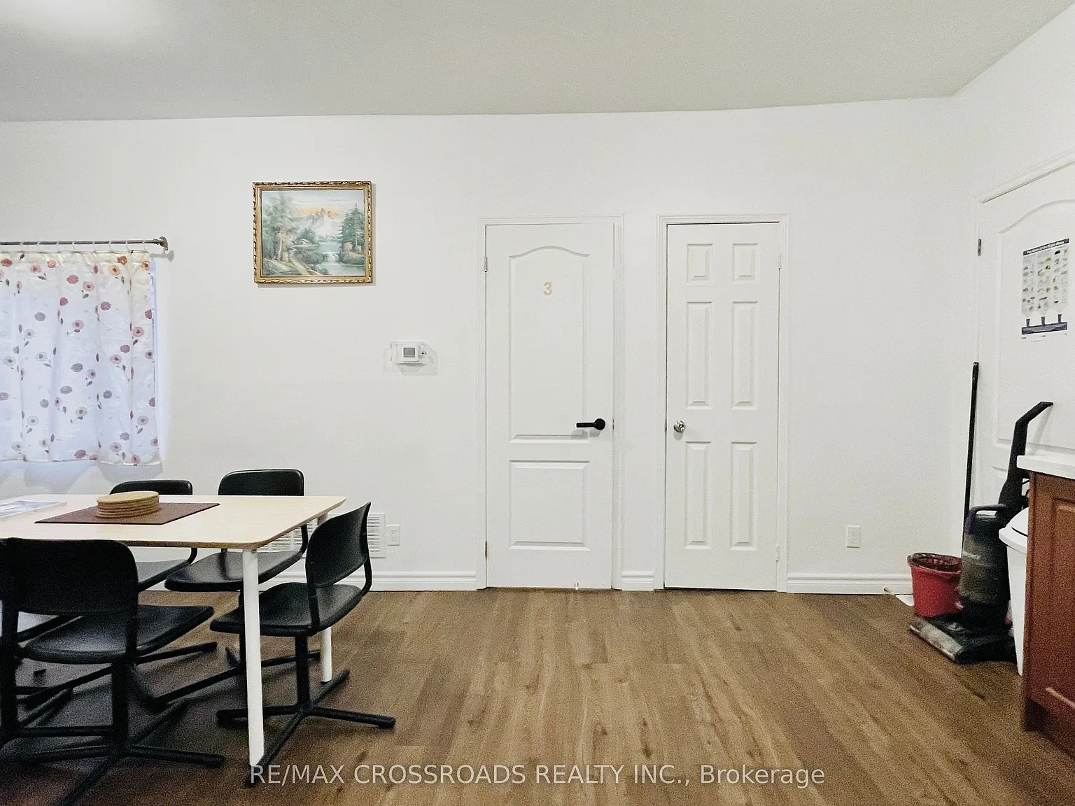 3 bed, $2,850 — Photo 4