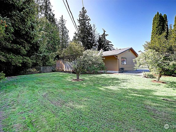 4th image of 7710 Cecilia Way