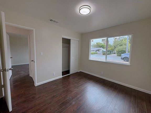5th image of 932 Crockett Ave
