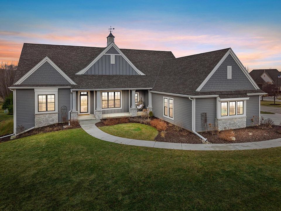 1st image of W248N2151 Kettle Cove COURT