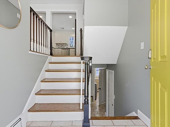 3rd image of 30 Snyder Rd