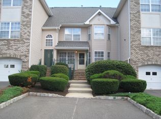 204 Tomahawk Ct, Belle Mead, NJ 08502