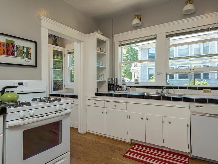 2161 SW Yamhill St #3 — Photo 14