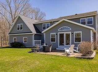 272 Dearborn Rd, Greenland, NH 03840