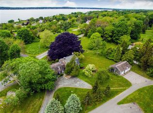 123 Indian Point Rd, Tiverton, RI 02878