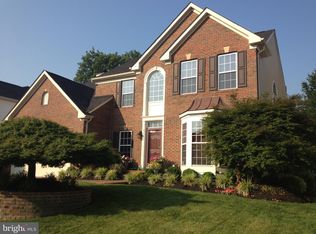 5453 Mittendorff Ln, Alexandria, VA 22315
