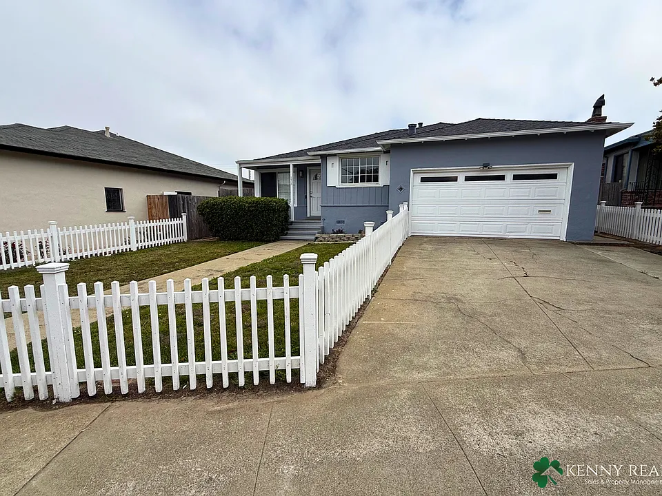 136 Rosewood Way