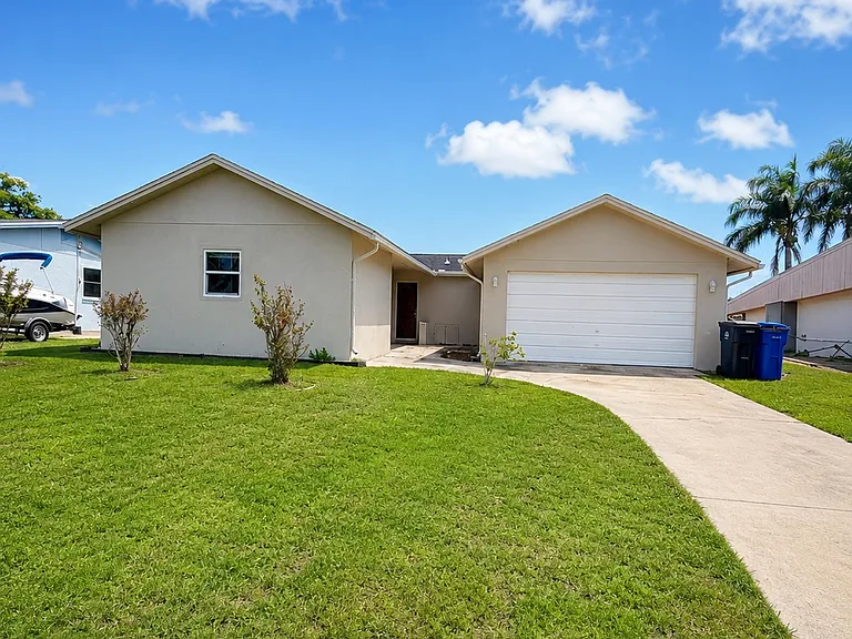 10706 Dowry Ave — Photo 1