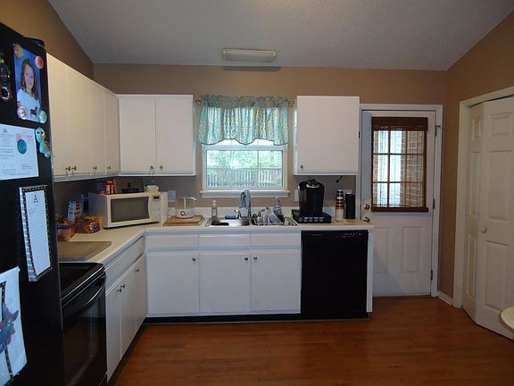 3rd image of 1803 Summerhaven #B