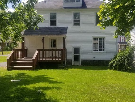 3rd image of 43 Tremont Ave