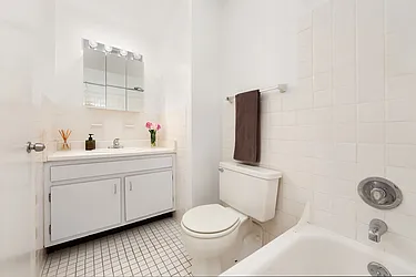 Rented by Nest Seekers International