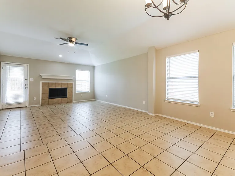 129 Arbordale Way — Photo 4