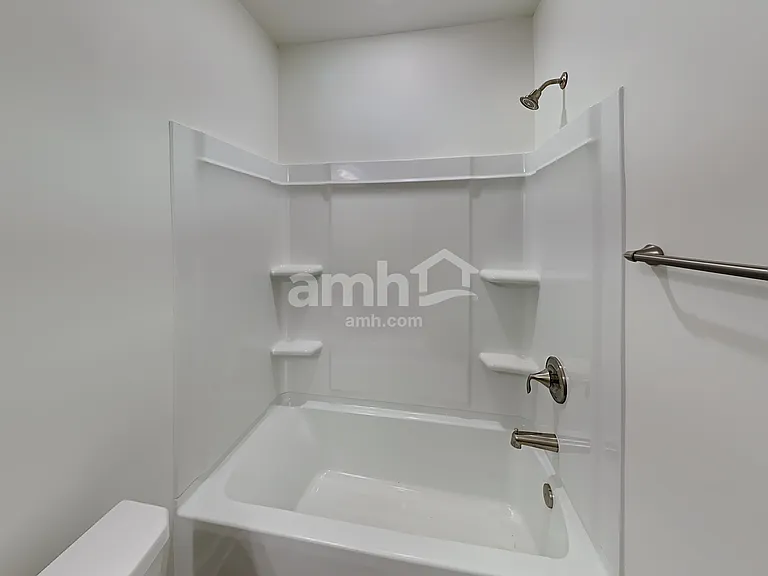 5035 Hudson Valley Dr — Photo 24