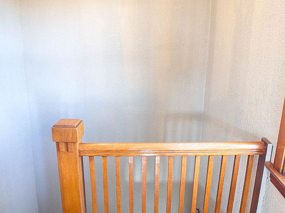 4th image of 823 Harlem Ave APT 2