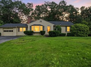 30 Western Cir, Westfield, MA 01085