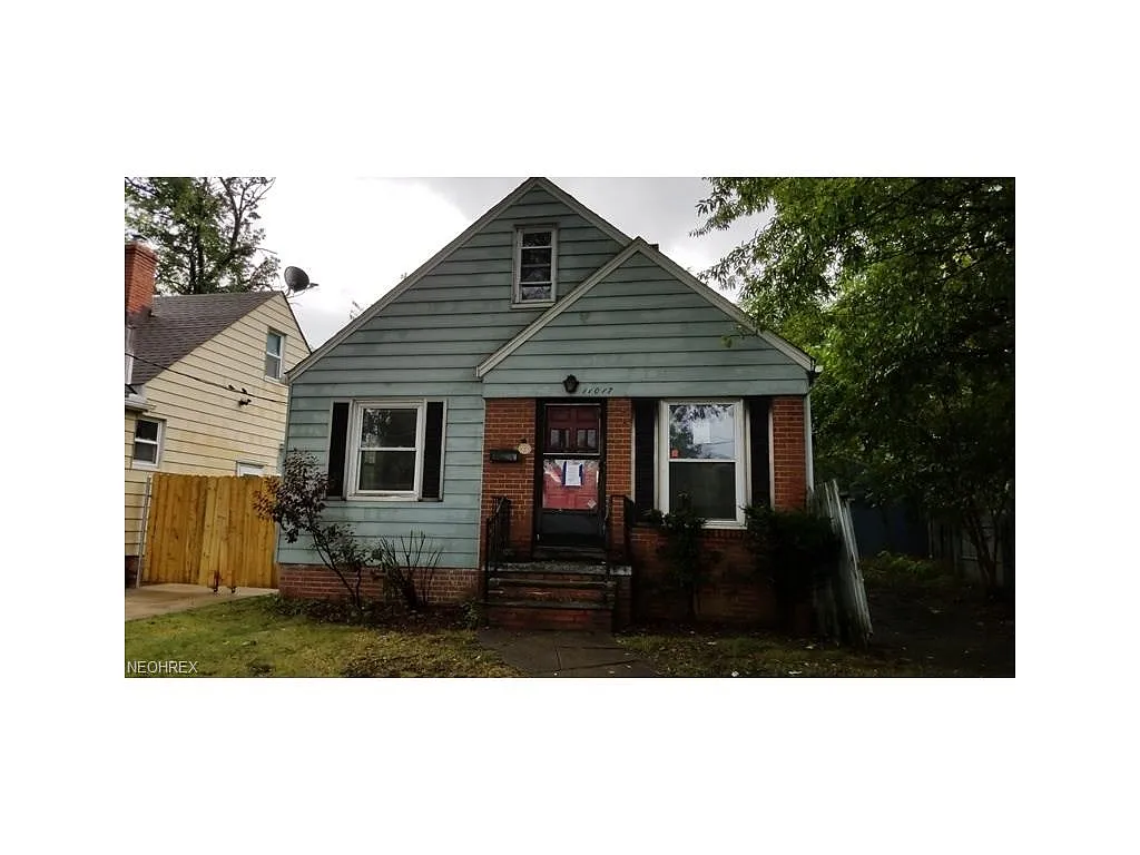 11017 Peony Ave photo 1