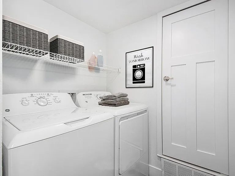 Byron Lakes Apartments — Photo 7
