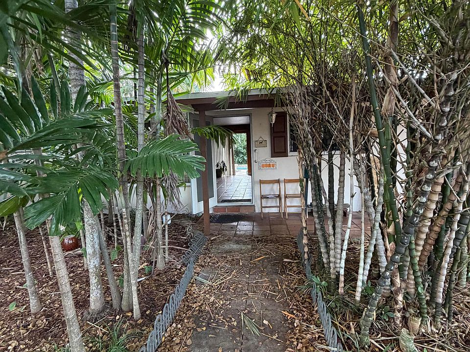 1st image of 1734 NE 38th Street