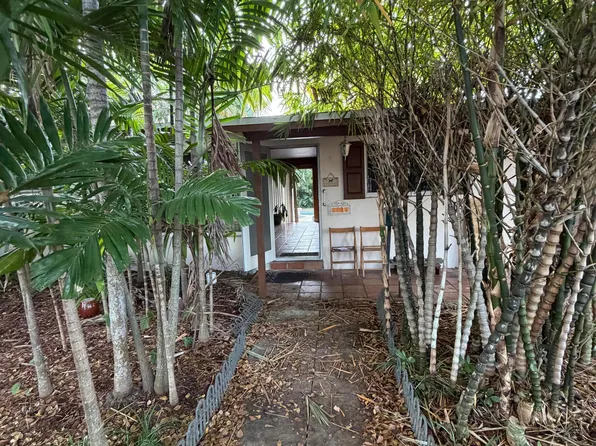 1734 NE 38th Street, Oakland Park, FL 33334