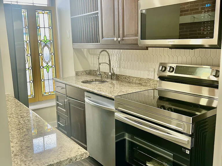 708 S Hanover St #- — Photo 37