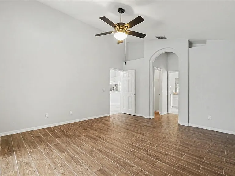 11504 Wellman Dr — Photo 17
