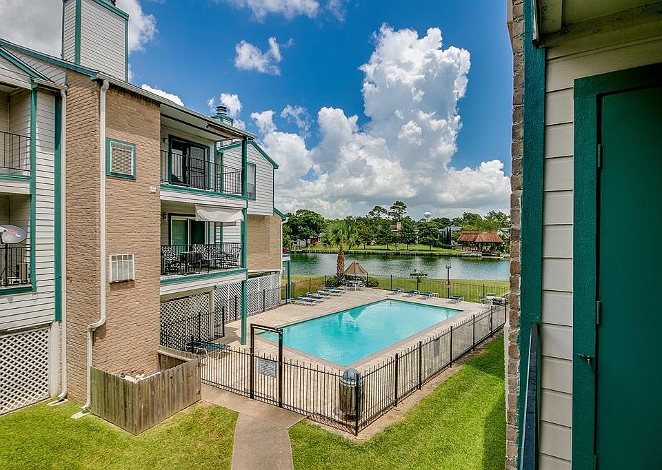 1st image of 18519 Egret Bay Blvd APT 1805
