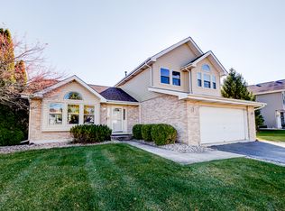 20553 Timber Mill Dr, Frankfort, IL 60423