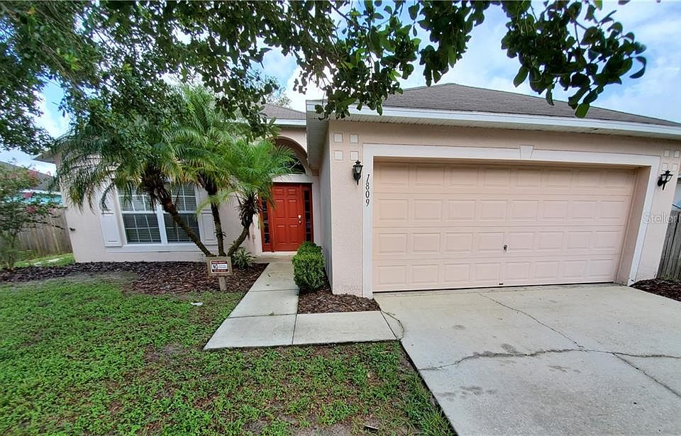 1st image of 1809 Emily Dr