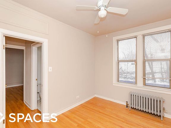3rd image of 1371 W Estes Ave #_f3