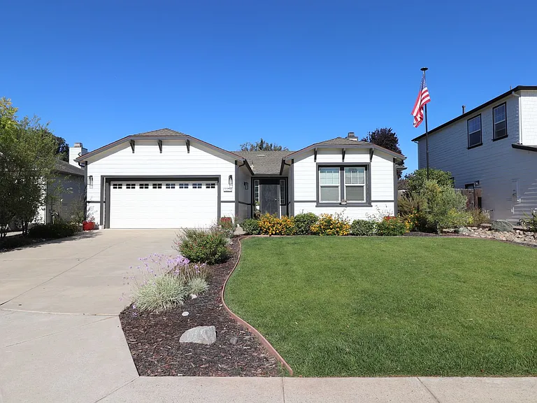 5279 Sycamore Creek Ct — Photo 1