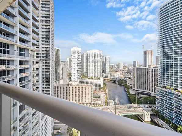 465 Brickell Ave APT 2704, Miami, FL 33131