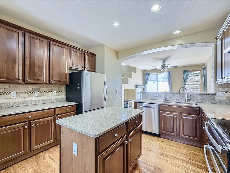 10679 Cedarcrest Cir — Photo 8