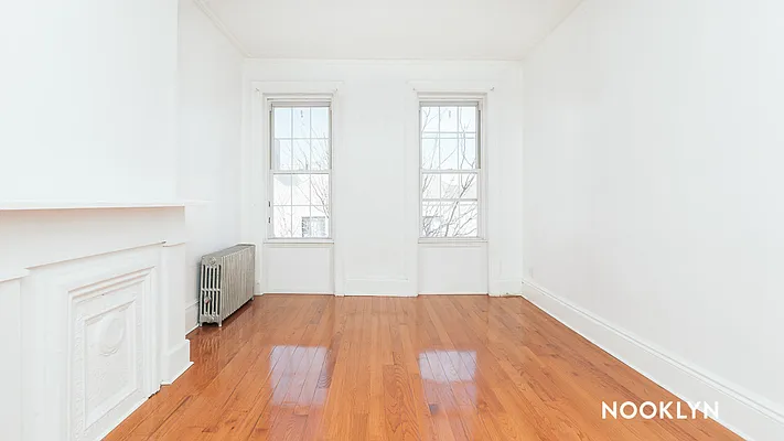 Rented by Nooklyn NYC LLC | media 8