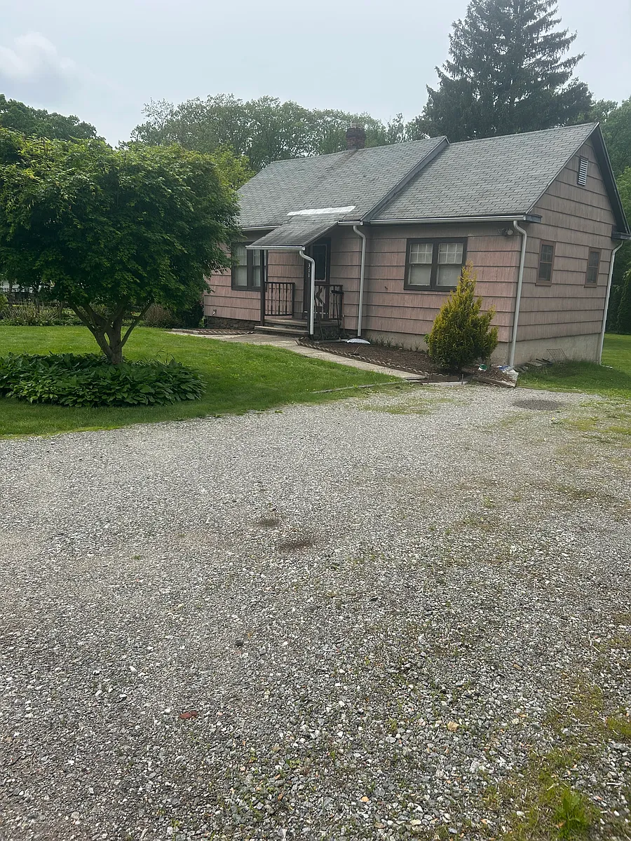 Building Photo - 311 Peck Ln