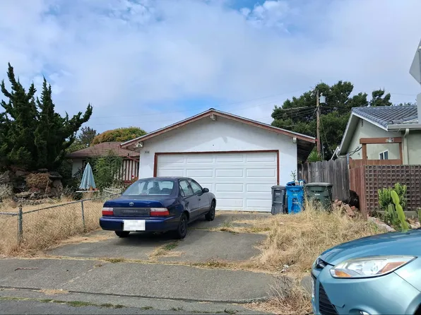 829 Stanford Dr, Vallejo, CA 94589