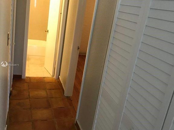 5th image of 10321 Juniper Ct #10321