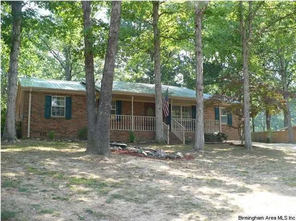 843 Hickory Dr, Mount Olive, AL 35117