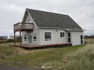 1272 Cutlass Ct SW, Ocean Shores, WA 98569