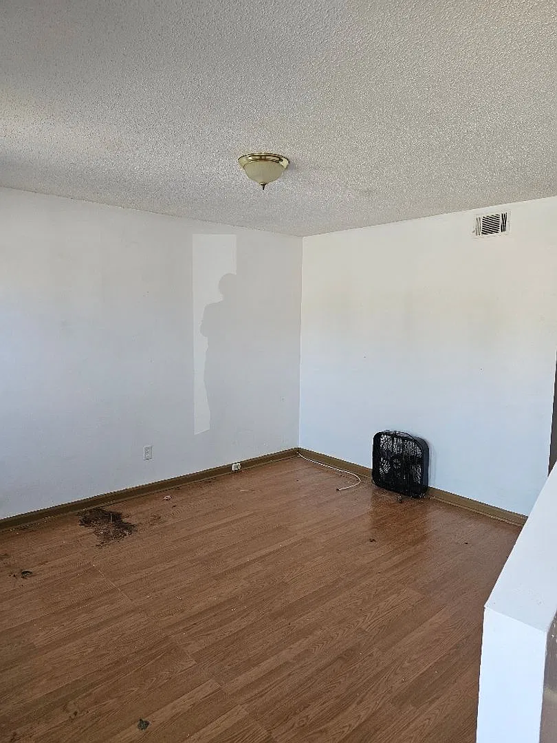 2 Br Townhome — Photo 4