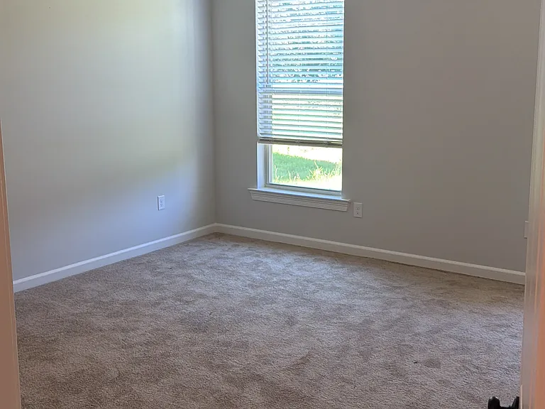 112 Magnolia Pointe Cir — Photo 5