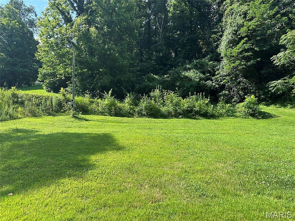 1st image of 636 Fern Dr