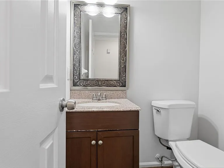 620 Brook Landing Ct — Photo 7