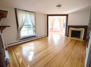 245 Clinton St APT 2B, Saratoga Springs, NY 12866