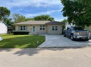 706 Elizabeth Dr NW, Ardmore, OK 73401