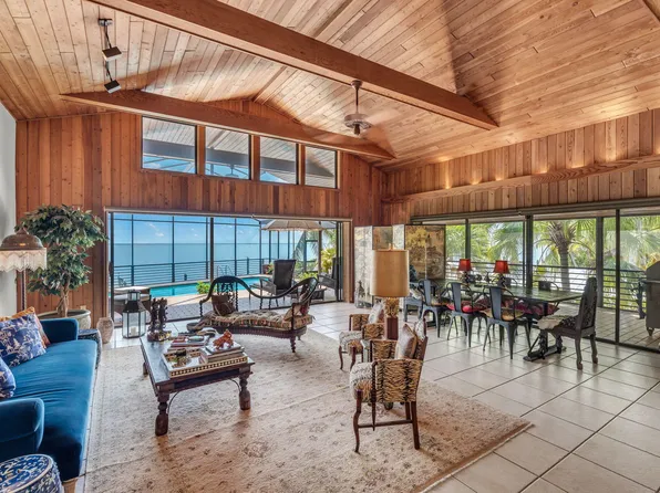 8 South Dr, Key Largo, FL 33037