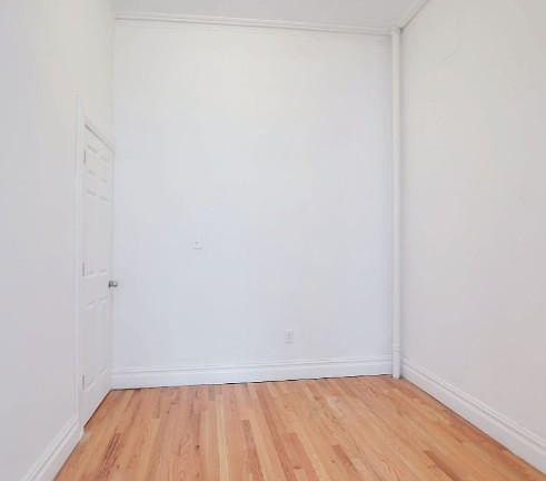 2nd image of 2111 3rd Ave APT 2