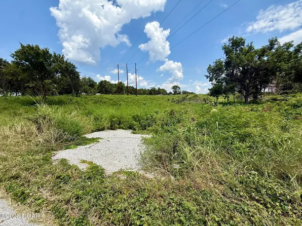 Oak Ridge Dr, Neosho, MO 64850