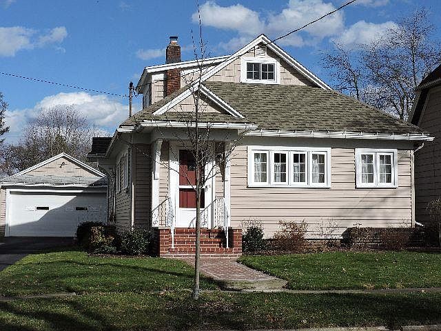 1st image of 34 Lovall Ave