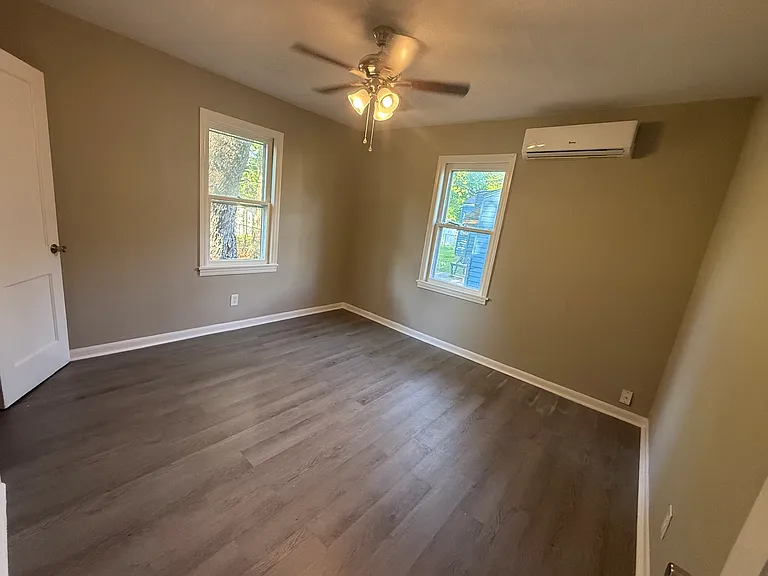 1606 S Aberdeen St — Photo 11
